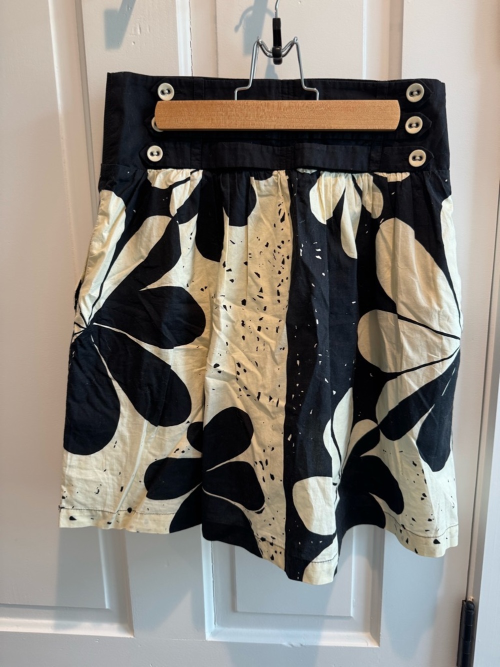 Women’s Black & Cream Print A-Line Skirt